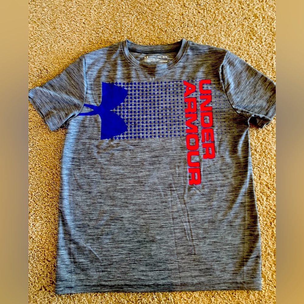 Under Amour Dri-Fit short sleeve shirt